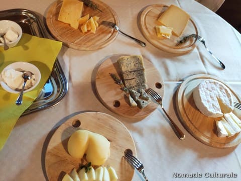 Poggio di Camporbiano, formaggi in degustazione